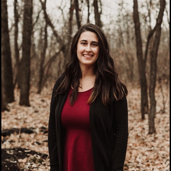 Meet your Posher, Sarah - Picture 1 of 1